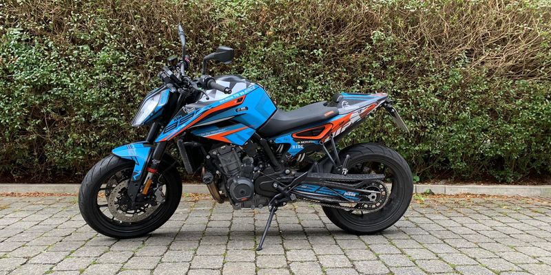 Bild des Fahrschulmotorrad Modell: KTM Duke 890